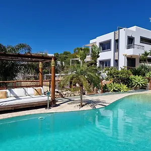 https://costa-ibiza-villa.ibizaislandhotels.net